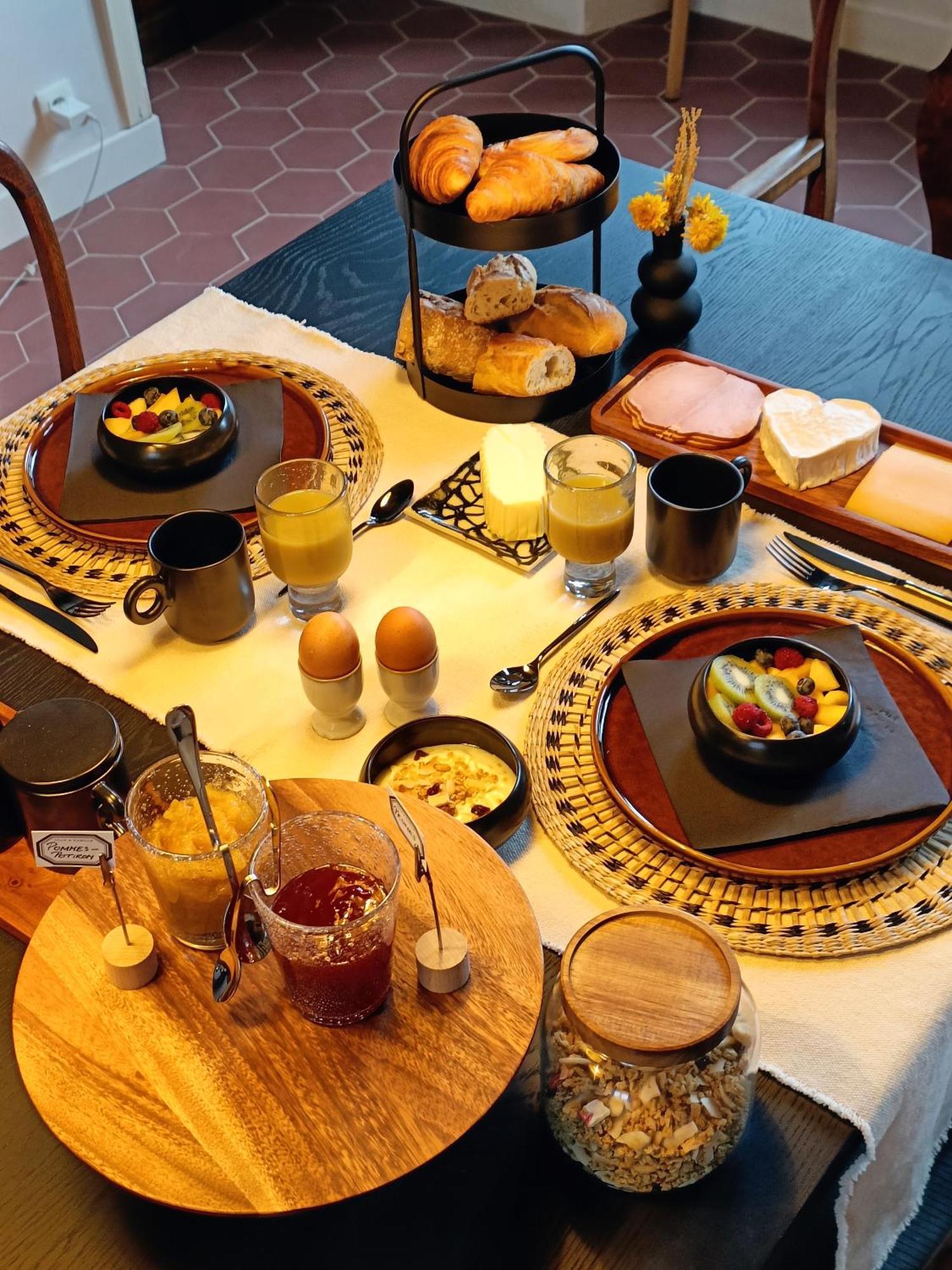 La Theresienne Pleines-Oeuvres エクステリア 写真